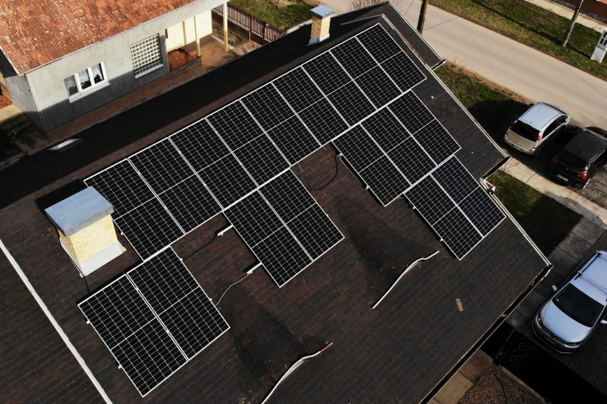 Solarni paneli Temerin – instalacija na krovu porodične kuće