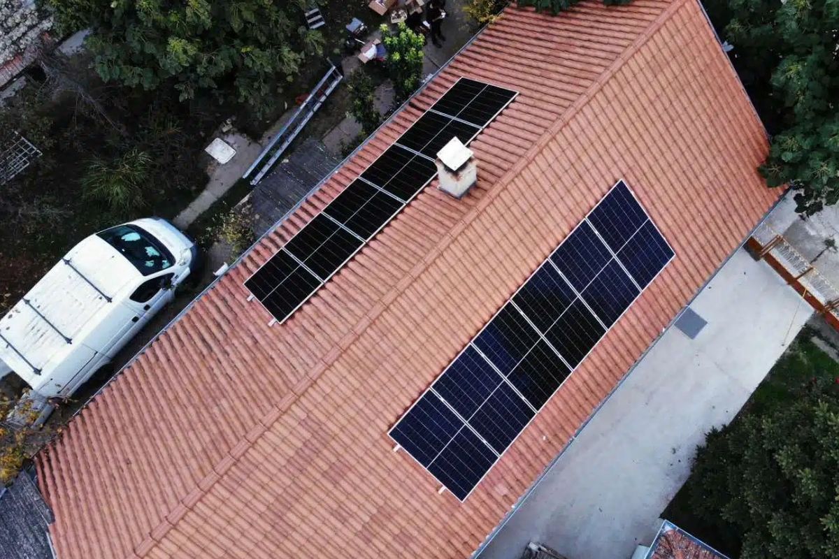 Kuca u Senti sa ugradjenim solarnim panelima